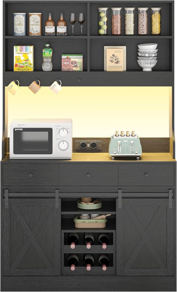 Test du buffet cuisine noir multifonction avec étagères réglables et multiprises