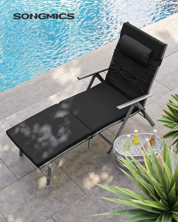 Découvrez notre test complet de la chaise longue SONGMICS GCB24BK : confort optimal et résistante aux rayons du soleil. Idéale pour vos moments de détente à l'extérieur.