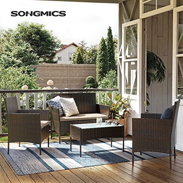 Découvrez notre test complet de l'ensemble mobilier extérieur SONGMICS GGF004K05 : design, confort et durabilité au rendez-vous pour aménager votre jardin avec style.