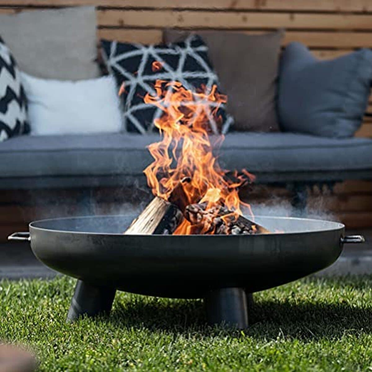 Test : brasero Czaja Coburg Ø 80 cm pour terrasse et jardin